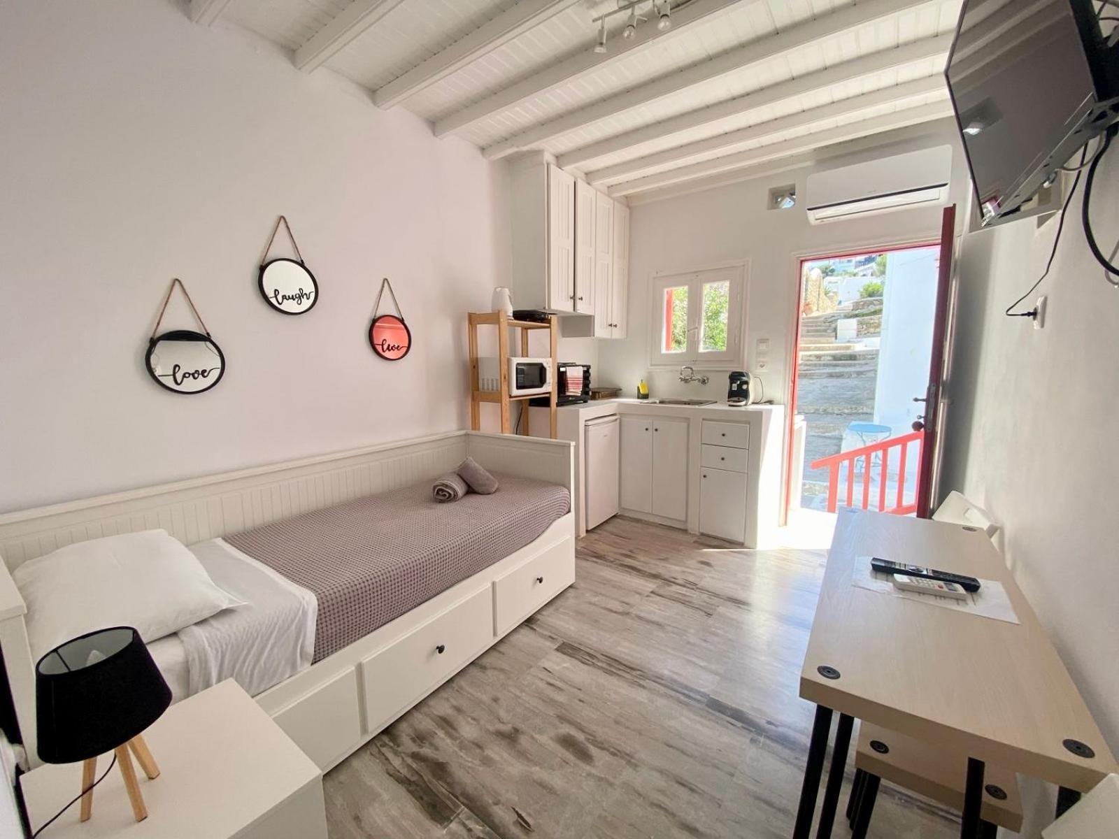 Elenitas Town House With Balcony And Sea View Apartamento Mykonos Town Exterior foto